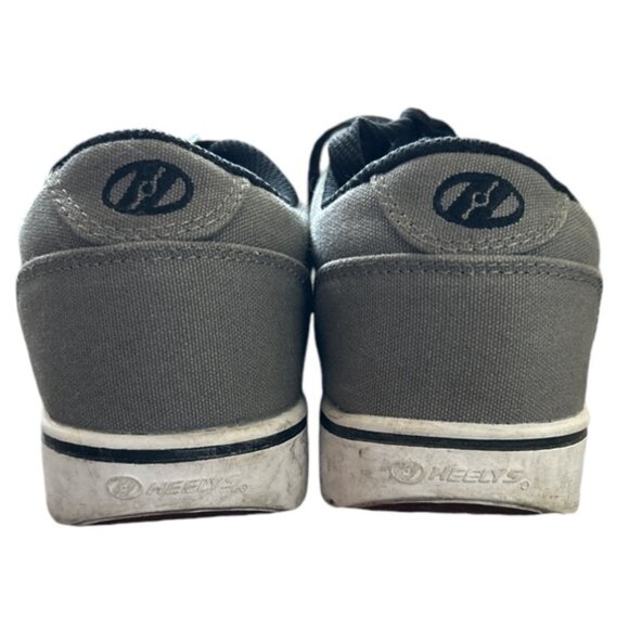 Heelys Boys Grey and Black Sneakers With Wheels Size 5 Youth - Picture 4 of 7